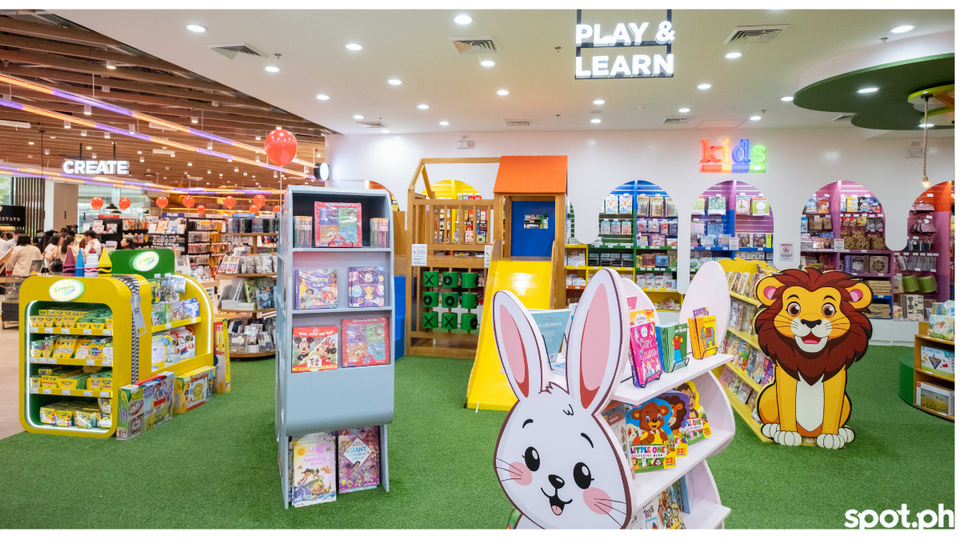 national book store superbranch festival mall play area